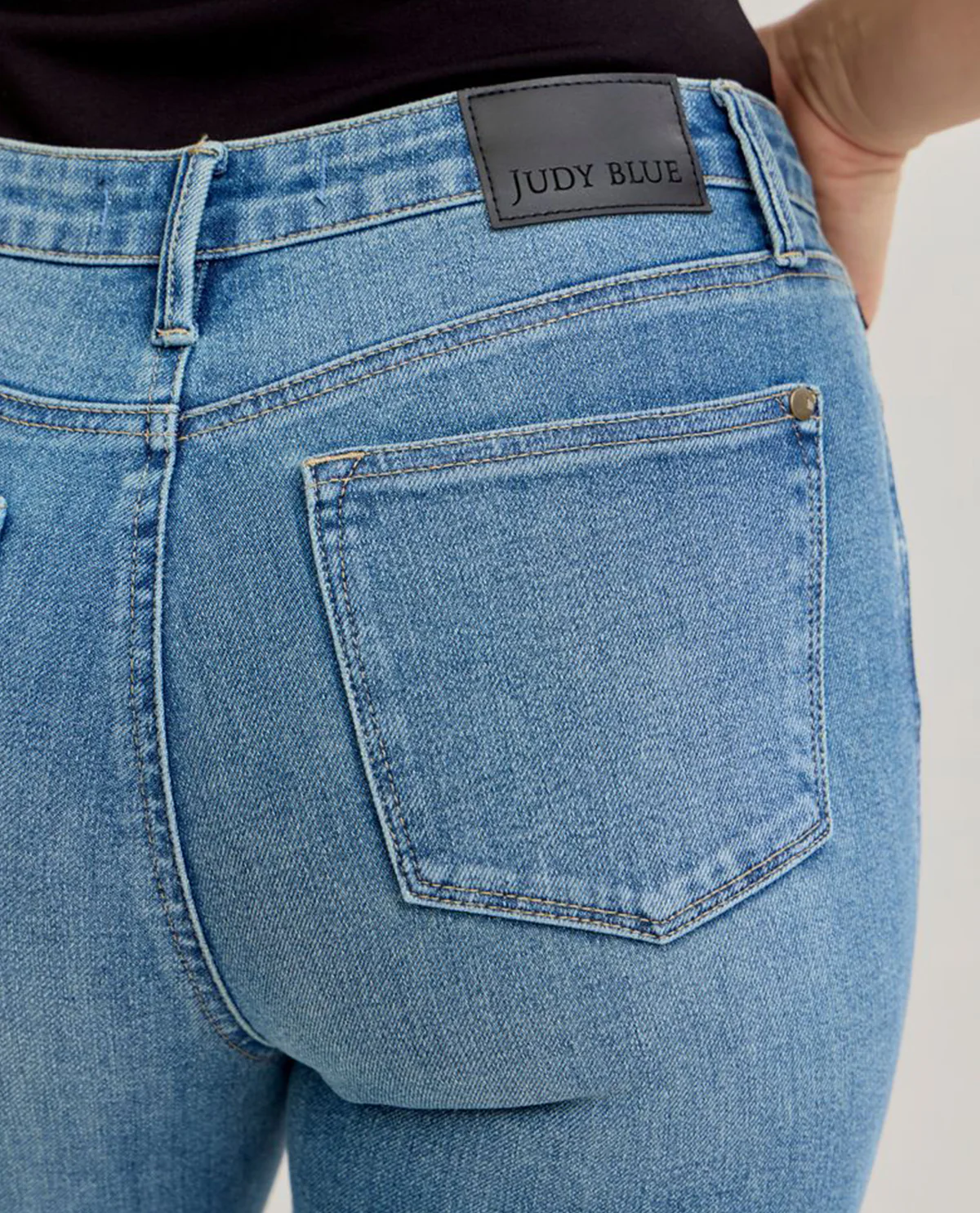 Judy Blue MR Slim Bootcut Tummy Control Medium - Image 5